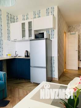 1-к квартира, посуточно, 38м2, 22/44 этаж