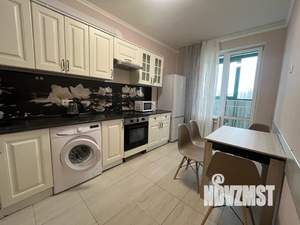 1-к квартира, посуточно, 38м2, 22/25 этаж