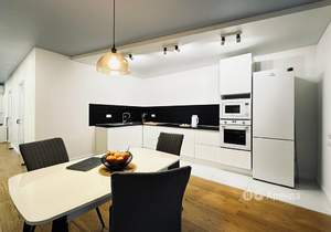 3-к квартира, на длительный срок, 86м2, 10/17 этаж