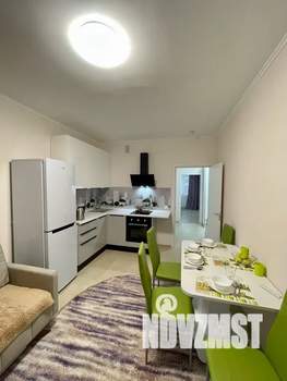 1-к квартира, посуточно, 40м2, 14/23 этаж