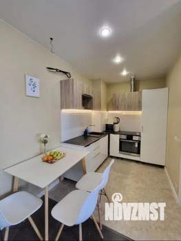 2-к квартира, посуточно, 42м2, 40/44 этаж