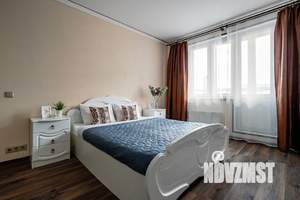 3-к квартира, посуточно, 58м2, 18/22 этаж
