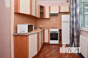 1-к квартира, посуточно, 37м2, 1/17 этаж