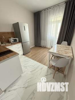 1-к квартира, посуточно, 37м2, 18/28 этаж