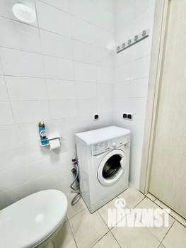 Студия квартира, посуточно, 24м2, 1/25 этаж