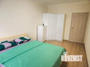 1-к квартира, посуточно, 42м2, 8/24 этаж