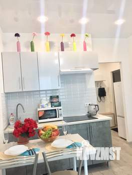 Студия квартира, посуточно, 30м2, 11/25 этаж