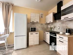 Студия квартира, посуточно, 36м2, 1/8 этаж