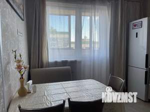 1-к квартира, посуточно, 42м2, 18/22 этаж