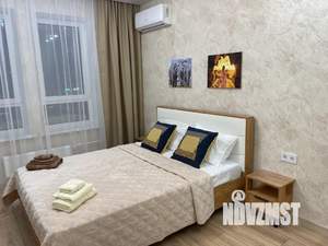 1-к квартира, посуточно, 38м2, 4/15 этаж