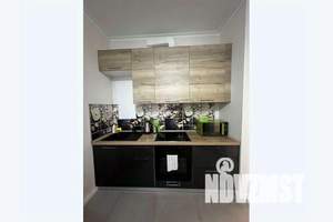 1-к квартира, посуточно, 38м2, 21/27 этаж