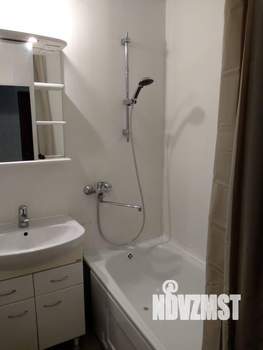 1-к квартира, посуточно, 43м2, 4/10 этаж