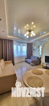 2-к квартира, посуточно, 60м2, 1/1 этаж