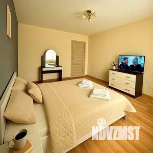 2-к квартира, посуточно, 63м2, 2/25 этаж