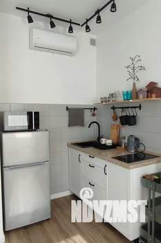 Студия квартира, посуточно, 27м2, 1/12 этаж