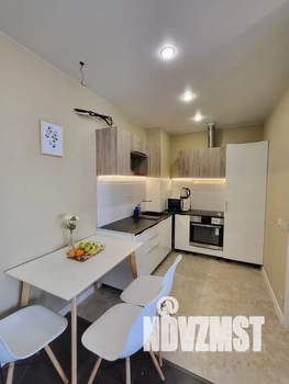 1-к квартира, посуточно, 42м2, 40/44 этаж