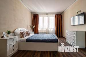 1-к квартира, посуточно, 58м2, 1/1 этаж