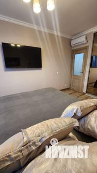 1-к квартира, посуточно, 35м2, 9/33 этаж