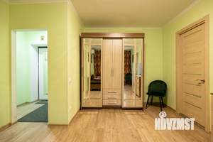 3-к квартира, посуточно, 42м2, 2/4 этаж