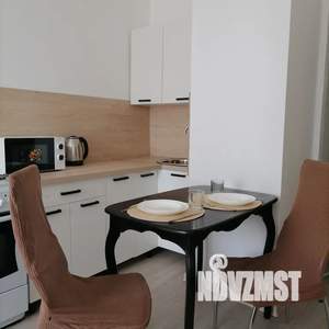 Студия квартира, посуточно, 30м2, 3/25 этаж