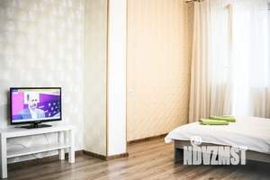 2-к квартира, посуточно, 63м2, 10/25 этаж