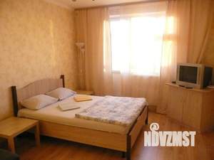 1-к квартира, посуточно, 40м2, 19/25 этаж