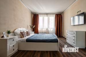 3-к квартира, посуточно, 58м2, 18/22 этаж
