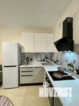 1-к квартира, посуточно, 40м2, 14/23 этаж