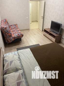 2-к квартира, посуточно, 40м2, 7/8 этаж