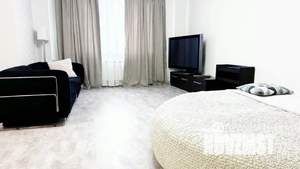 1-к квартира, посуточно, 60м2, 1/1 этаж