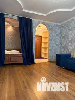 1-к квартира, посуточно, 42м2, 8/17 этаж