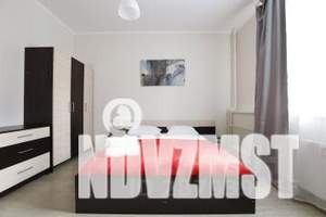 2-к квартира, посуточно, 47м2, 2/18 этаж
