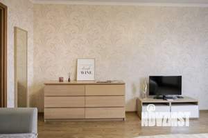 1-к квартира, посуточно, 50м2, 13/17 этаж