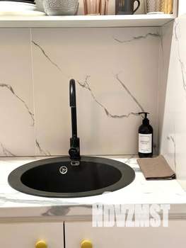 Студия квартира, посуточно, 26м2, 1/8 этаж