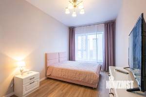1-к квартира, посуточно, 37м2, 18/28 этаж