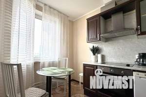 1-к квартира, посуточно, 39м2, 19/25 этаж