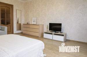 1-к квартира, посуточно, 50м2, 13/17 этаж