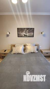 1-к квартира, посуточно, 35м2, 9/33 этаж