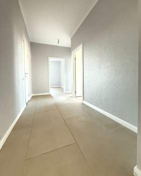 3-к квартира, вторичка, 75м2, 28/32 этаж