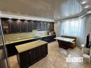 3-к квартира, вторичка, 130м2, 18/25 этаж