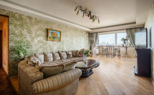 4-к квартира, вторичка, 140м2, 14/17 этаж