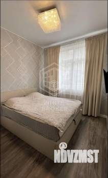 2-к квартира, вторичка, 63м2, 1/10 этаж