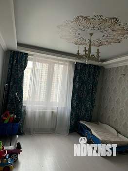 4-к квартира, вторичка, 130м2, 10/25 этаж