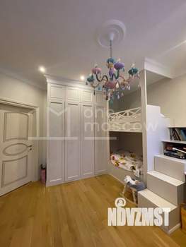 4-к квартира, вторичка, 135м2, 6/9 этаж