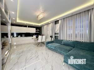 3-к квартира, вторичка, 80м2, 32/45 этаж