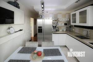 3-к квартира, вторичка, 95м2, 8/16 этаж