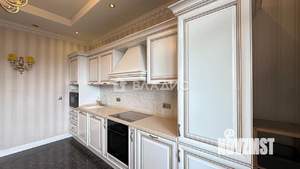 4-к квартира, вторичка, 106м2, 4/5 этаж