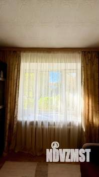 2-к квартира, вторичка, 42м2, 1/4 этаж