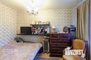 2-к квартира, вторичка, 43м2, 1/4 этаж