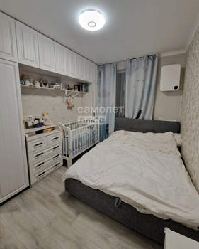 2-к квартира, вторичка, 43м2, 13/32 этаж